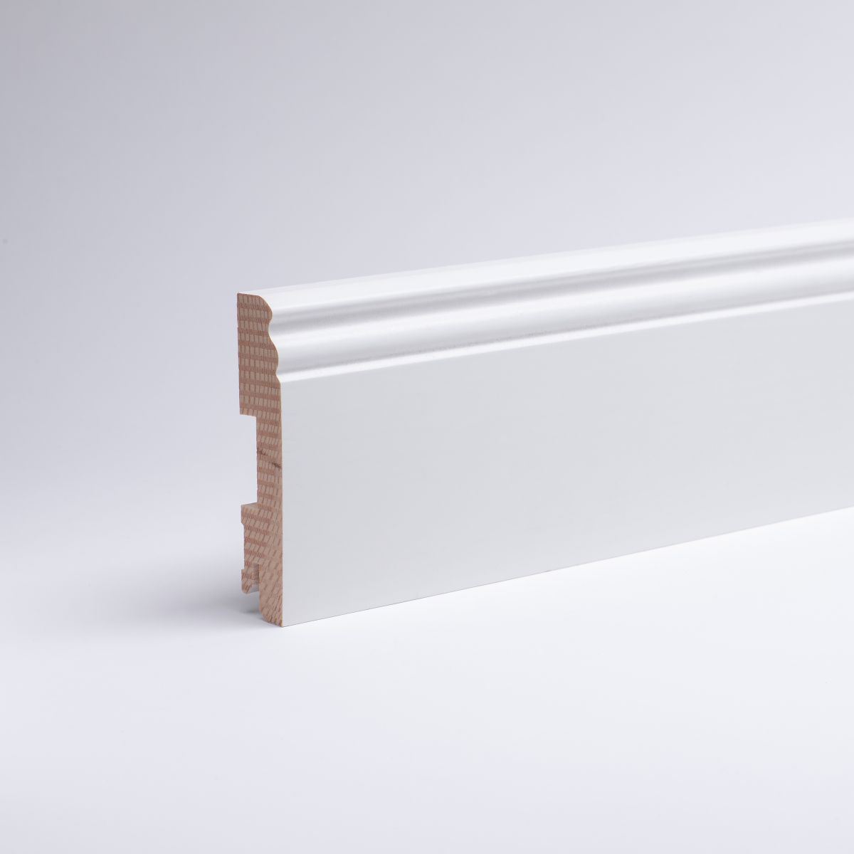 Massivholz-Sockelleiste Berliner Profil 100 mm - Weiß RAL 9010