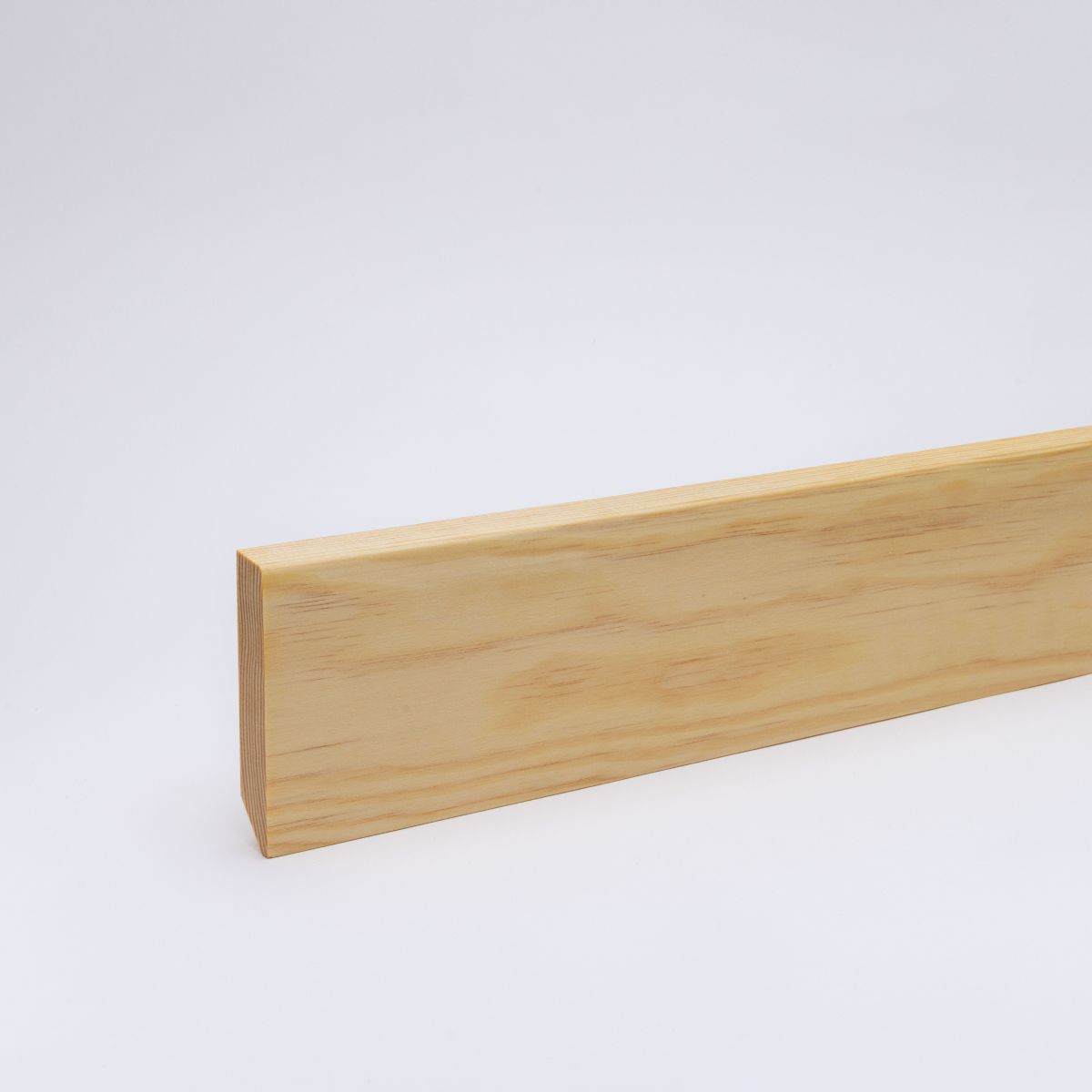 Massivholz-Sockelleiste abgeschrägt 90mm - Kiefer geölt