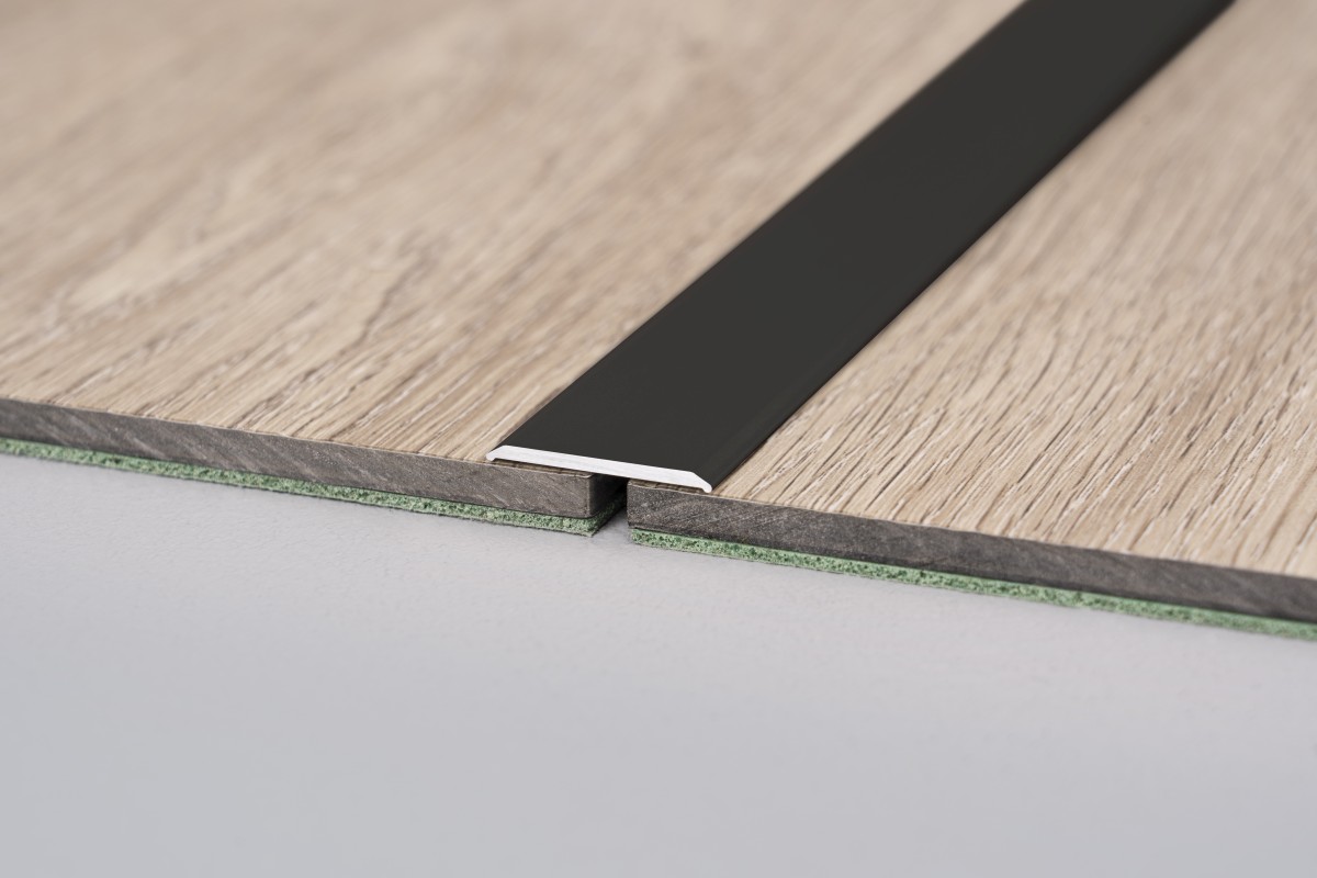 Übergangsprofil 24 mm selbstklebend Schwarz pulverbeschichtet - 2,70 m